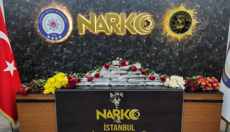 Atatürk Havalimanı'nda büyük narkotik operasyonu