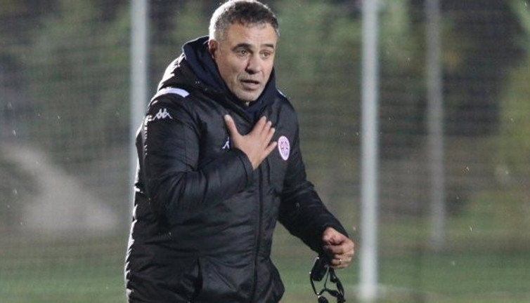 Ersun Yanal'dan hakemlerle ilgili flaş açıklamalar