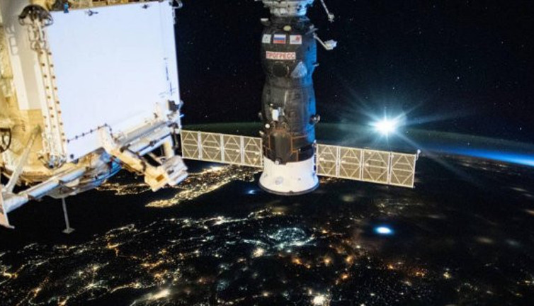 Uzay aracında tüm yerler doldu. Bilet fiyatı dudak uçuklattı