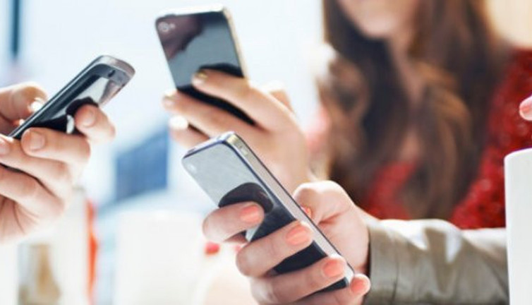 İşte zırt pırt gelen istenmeyen mesajlardan kurtulmanın yolu. Adım adım izleyin siz de engelleyin!