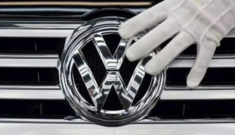 Volkswagen dünyanın en çok araç satan şirketi unvanını kaybetti. İşte yeni şampiyon