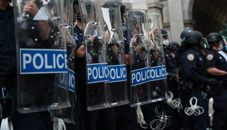 ABD'de bir iş yerine İslamofobik saldırı