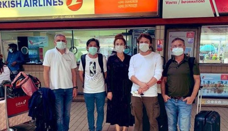 Korsan saldırısından kurtulan 3 denizci Türkiye'ye uğurlandı