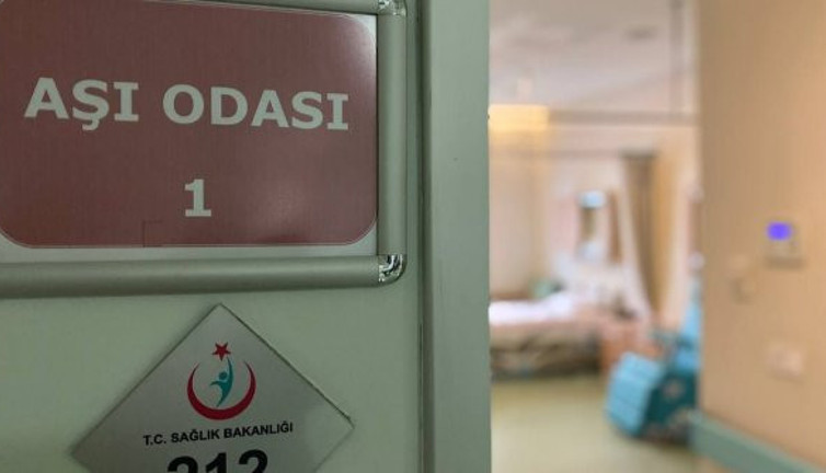 Hastanelerdeki korona aşıları buhar oldu. Şimdi de bu başladı