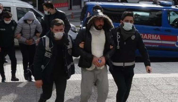 Çorum'da tavuk yemi nedeniyle çıkan kavga kanlı bitti