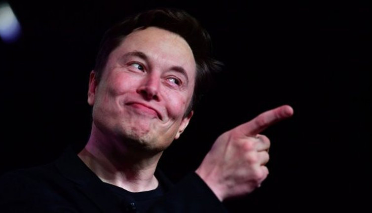 Elon Musk'tan flaş Twitter kararı