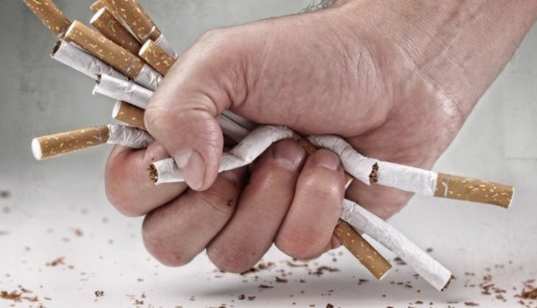 Sigara içenleri bekleyen ölümcül tehlike: Adı bile bilinmiyor ama akciğerleri kömür ediyor