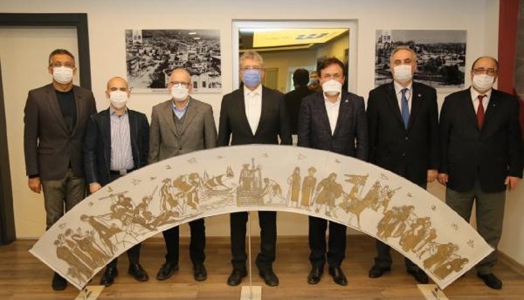 Edremit'te 'anıt çeşme' protokolü