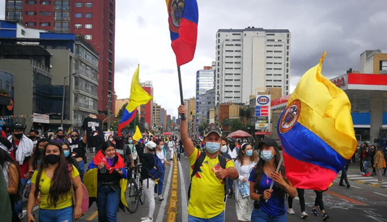 Kolombiya'da hükümete yönelik protestolar devam ediyor
