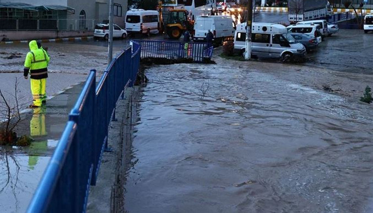 İzmir'deki afette zarar görenlerle ilgili flaş karar