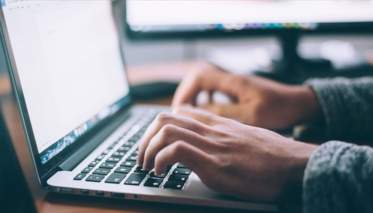 Sözleşmeli kamu personeli için yıllık izin kararı