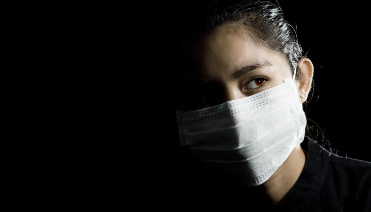 Türk doçent masum sanılan kötü dostu açıkladı. Korona riskini 5 kat artıyor.