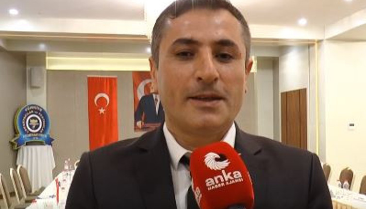 Eskiden memur esnaftan kaçıyordu şimdi esnaf memuru yakalayıp borç istiyor. Kemal Sunal filmi tersine döndü