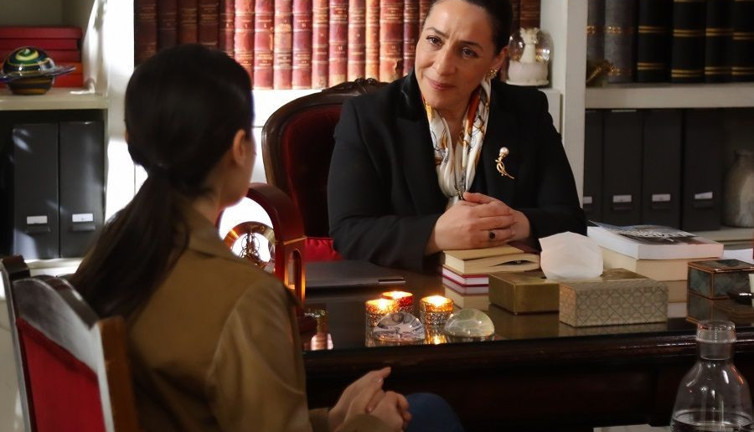 Kırmızı Oda listeleri alt üst etti