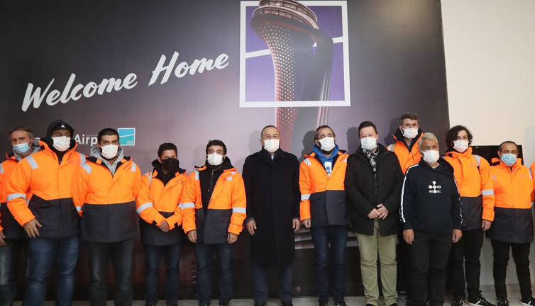 Nijerya'da kurtarılan denizciler Türkiye'de