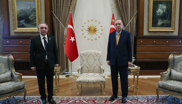 Erdoğan Azerbaycan Başsavcısı ile görüştü