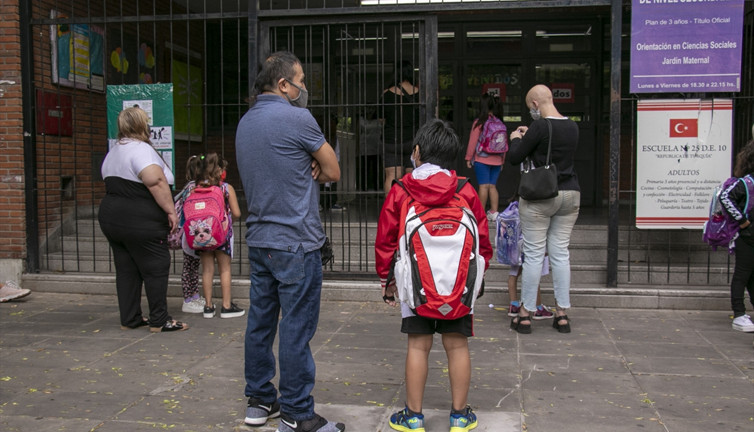 Arjantin'de bir yıl sonra yüz yüze eğitim başladı