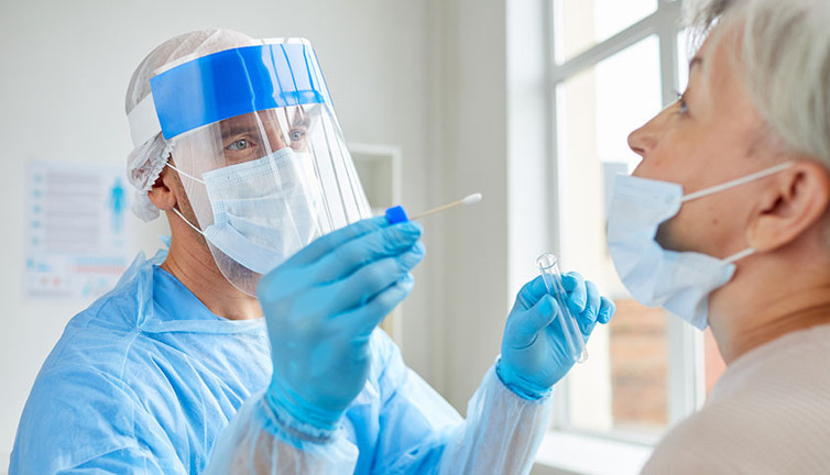 Bu gidişle korona virüsten kurtuluş yok. 2 farklı araştırmada PCR testlerinde görülmeyen mutasyon ile korona virüsün melezi ortaya çıktı