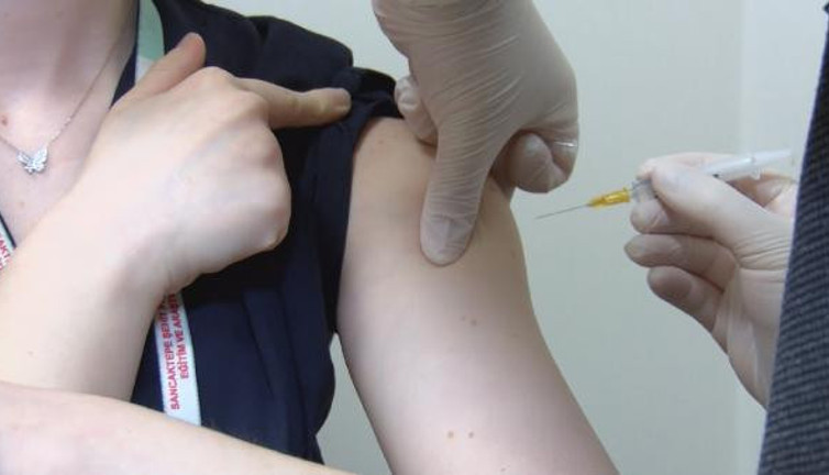 Korona aşısı olacaklara hayati uyarı. Prof. Dr. Sami Öztürk uyardı