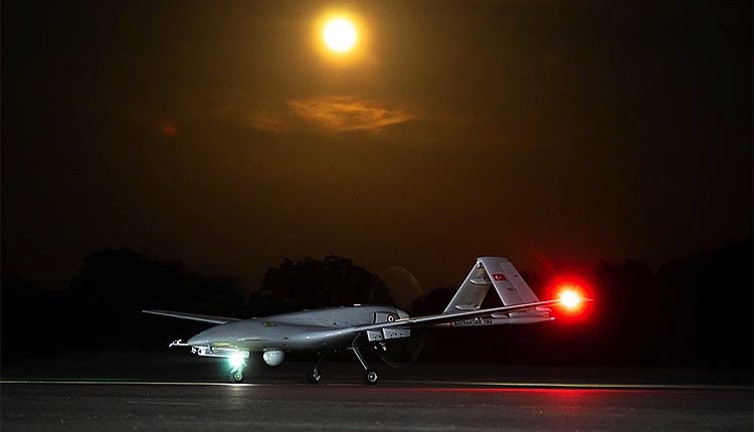 TSK'nın gözbebeği SİHA Bayraktar TB2, 300 bin saat uçarak rekor kırdı