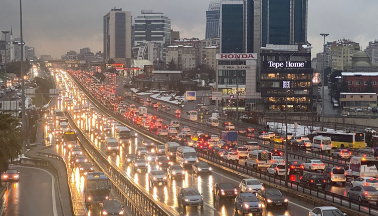 İstanbul trafiği ile ilgili korkutan kanser açıklaması