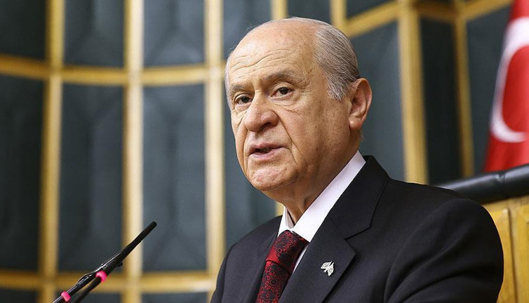 Devlet Bahçeli: Vazo ile saksının farkı çiçekten sorulmalıdır