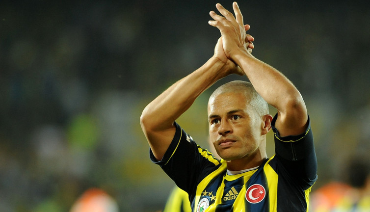 Fenerbahçe efsanesi Alex de Souza ‘En Büyük Beşiktaş’ dedi ortalık karıştı