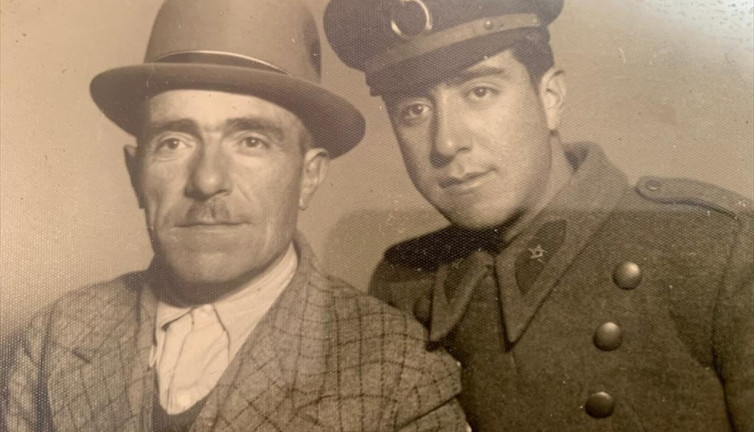 ABD’de yaşan ödüllü Türk mühendis Mehmet Yontar 97 yaşında hayatını kaybetti. 11 Eylül'de yıkılan Dünya Ticaret Merkezi'nin baş mühendisiydi