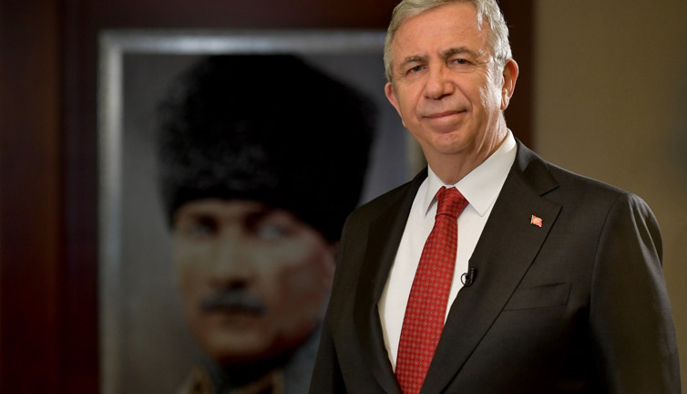 Mansur Yavaş'tan gelen SMS esnafın yüzünü güldürdü! ''Bundan sonra da yanınızda olacağız'' dedi!