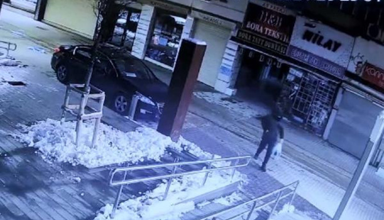 Korkunç cinayetleri 73 dakikada işledi. Tokkal ailesini katletti. İşte caninin yeni görüntüleri