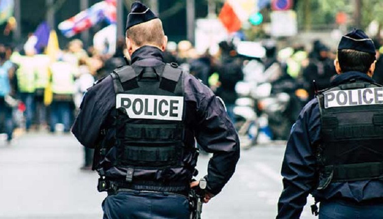 Hollanda'da Covid-19 test merkezi yakınında patlama