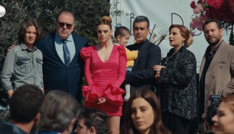 Sadakatsiz’de Selçuk Haluk’un en büyük sırrını açıkladı. Sadakatsiz’de şaşkına çeviren sahne!