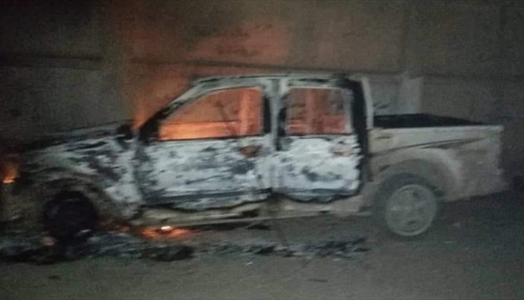 Alçak terör örgütü PKK hastane bastı 7 sağlıkçıyı rehin aldı. Araç ve motosikletleri ateşe verdi