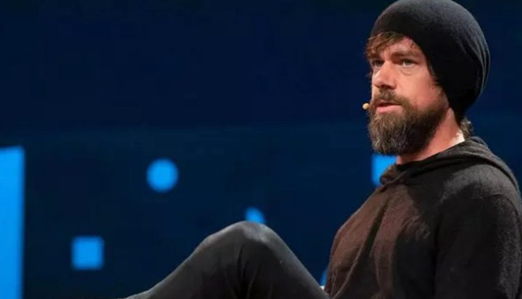 Twitter CEO'su Jack Dorsey ilk tweetini satışa çıkardı