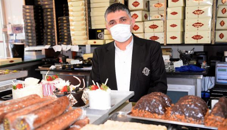 Bulaşık yıkadığı iş yerini satın alıp patron oldu