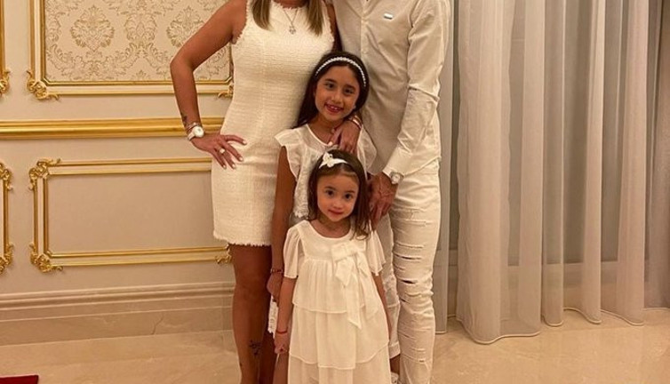 Angel Di Maria maçın yarısında oyundan çıkarılıp ağlayarak eve koştu. İki çocuğu ve eşi de evdeydi