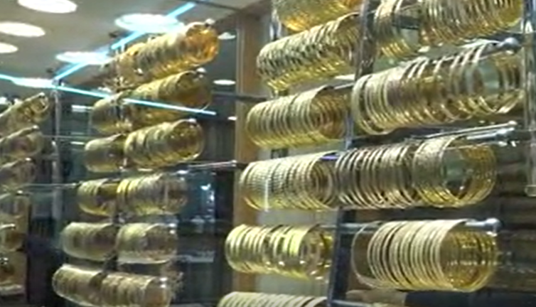 Altın alırken çok dikkat edin. Gerçeğinden farkı yok. Ayırt etmeniz mümkün