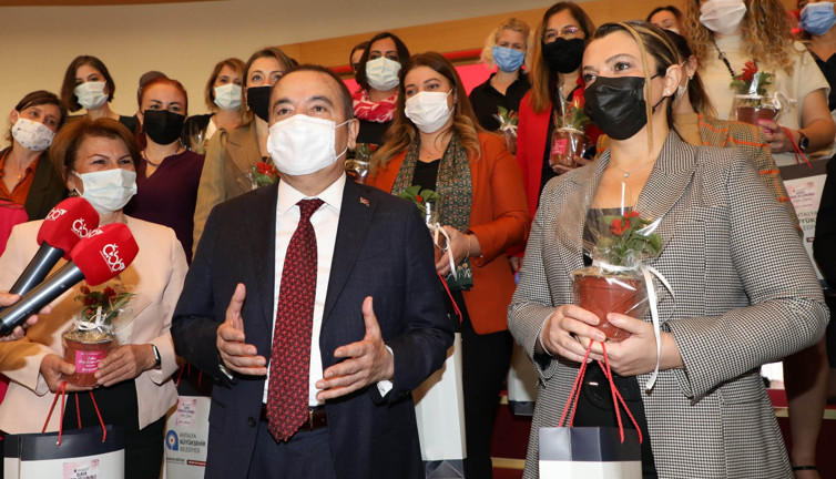 Muhittin Böcek'in mesai arkadaşı da korona oldu