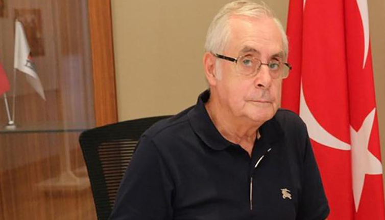 Seçkin Türesay kimdir?