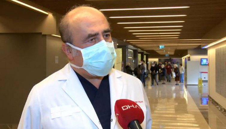 Türk profesör açıkladı. Mutant virüs koronanın bulaşma şeklini de değiştirdi