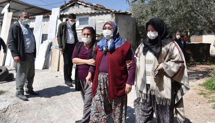 Antalya'da yalnız yaşadığı evinde ölü bulundu