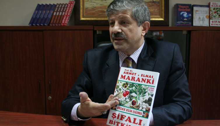 Prof. Dr. İbrahim Saraçoğlu ve Ahmet Maranki şifalı bitkiler yüzünden davalık olmuş. Domates suyu bakın neye iyi geliyormuş