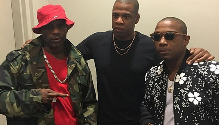 Dünyaca ünlü rapçi apar topar hastaneye kaldırıldı. Yoğun bakıma alındı