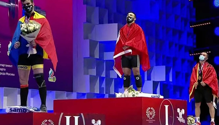 Türk halterci Avrupa şampiyonu oldu. Evine yalnız mı gidecek