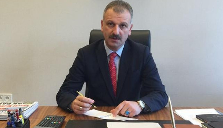 FETÖ’ye methiyeler düzen başdanışman Oktay Saral emekli amiralleri ve İmamoğlu’nu hedef aldı