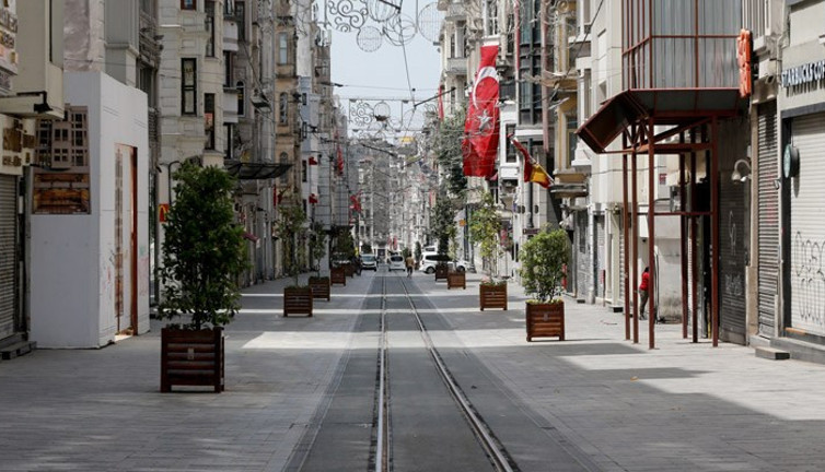 Ramazan’da tam kapanma gündemde konu turizm sektörü. Lokanta, kafe, kuaför, spor salonları, düğün, taziye, asker uğurlama