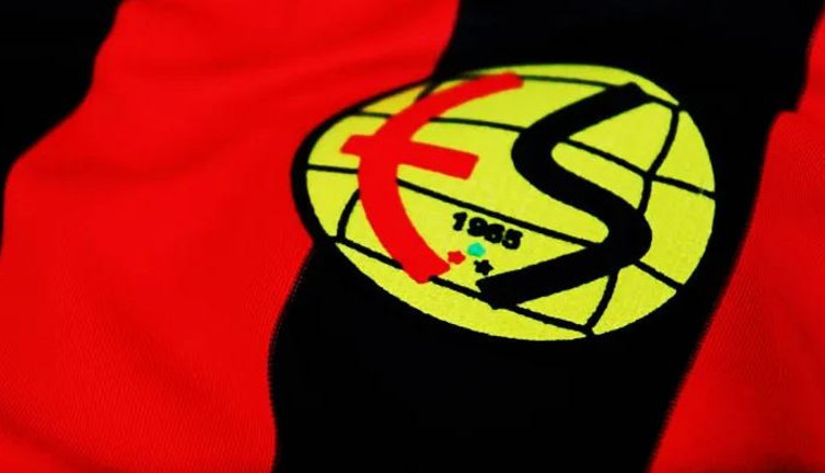 Eskişehirspor'da bir futbolcu ile yollar ayrıldı