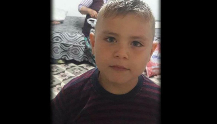 Oyun oynarken fenalaşıp yaşamını yitiren Alperen toprağa verildi