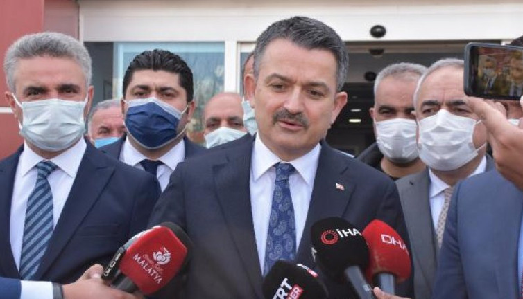 Arızalanan uçakla ilgili Bakan Pakdemirli'den açıklama