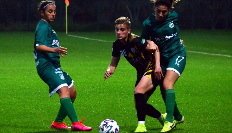 Kadın Futbol Ligi'nde ilk maçlar oynandı